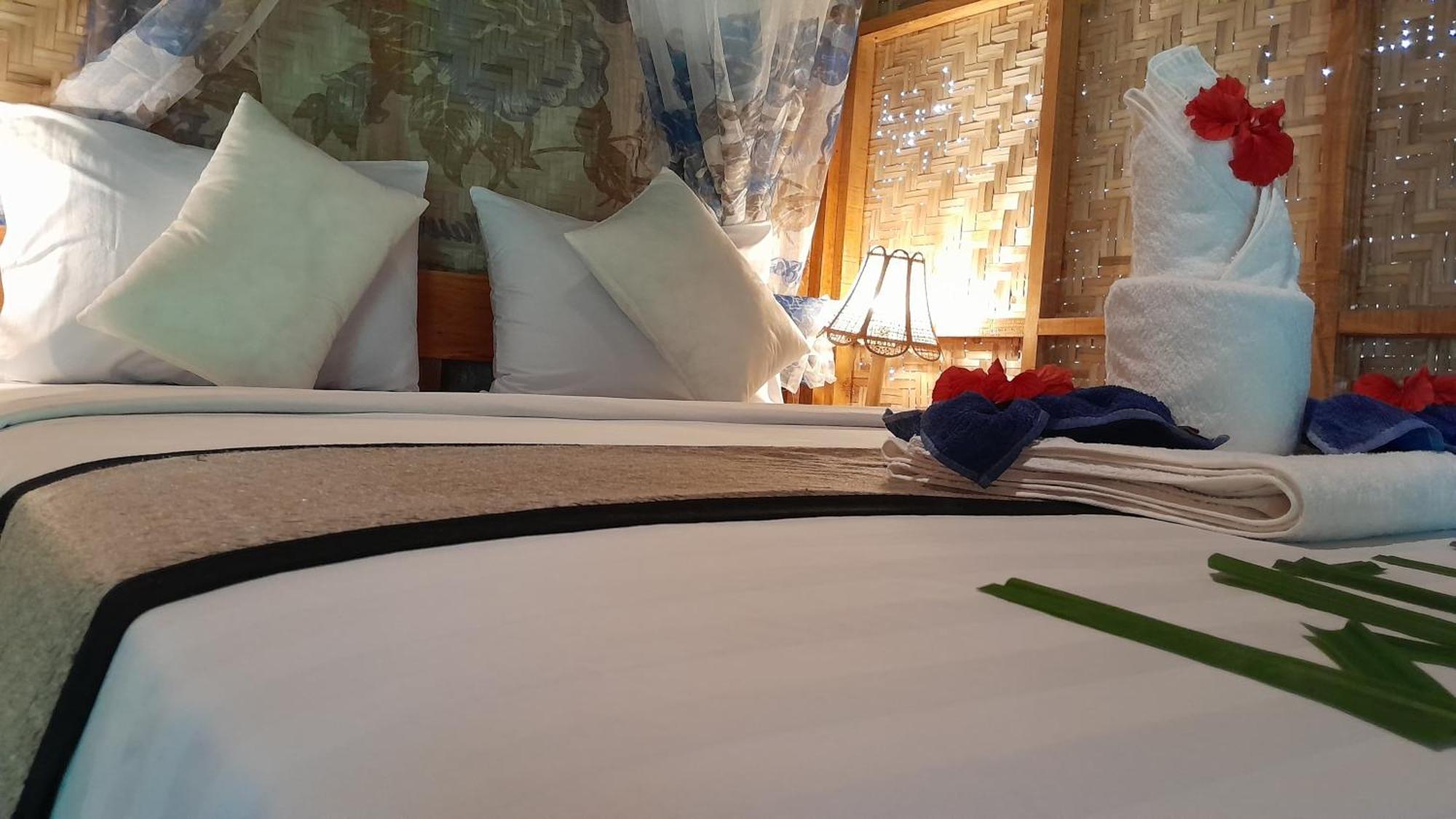 Bayan Exotic Homestay Senaru Ngoại thất bức ảnh