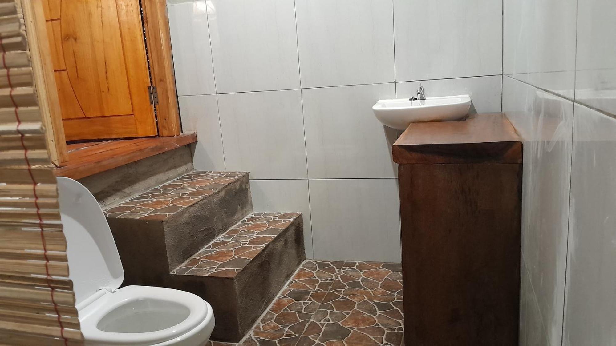 Bayan Exotic Homestay Senaru Ngoại thất bức ảnh