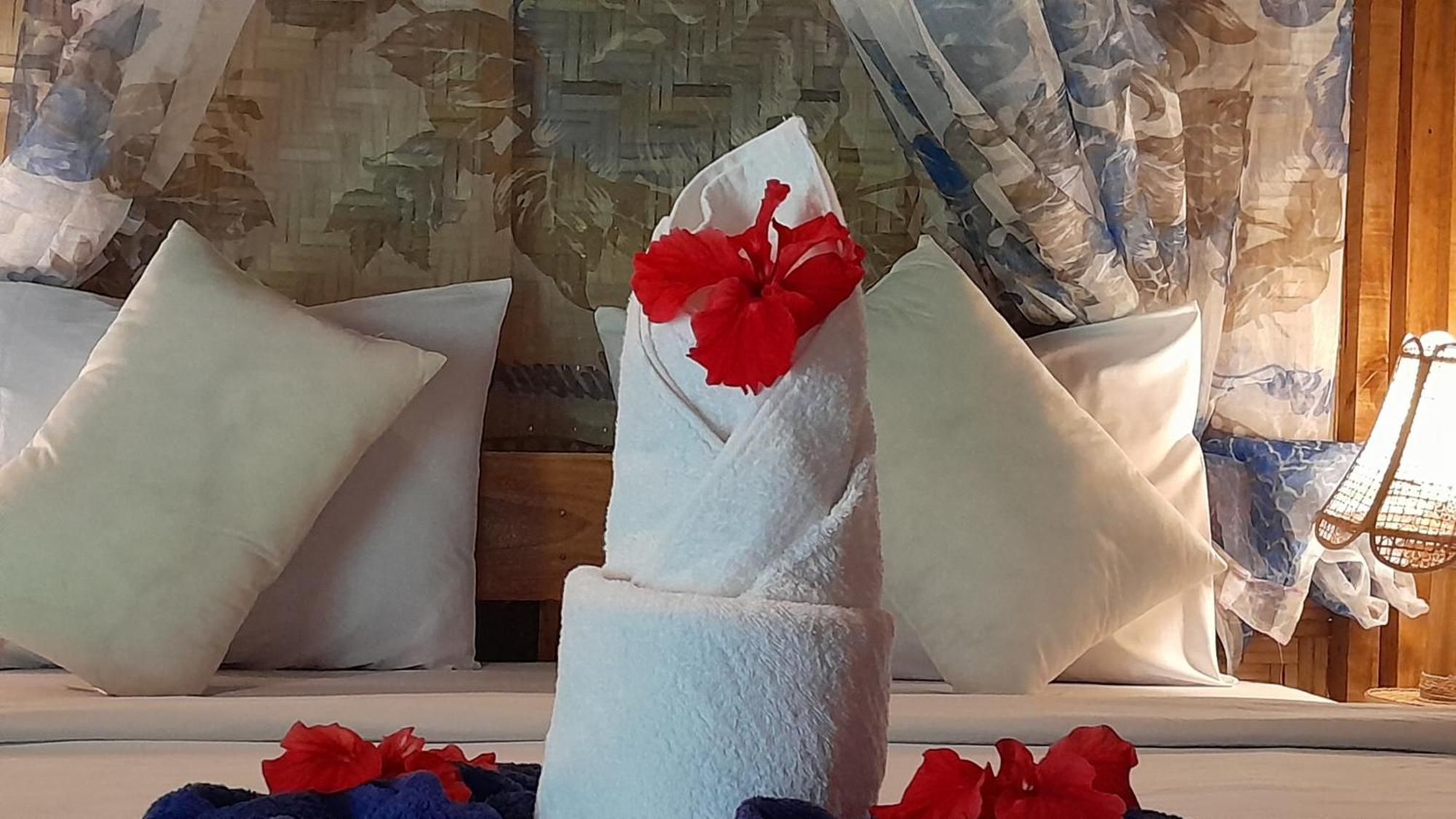 Bayan Exotic Homestay Senaru Ngoại thất bức ảnh