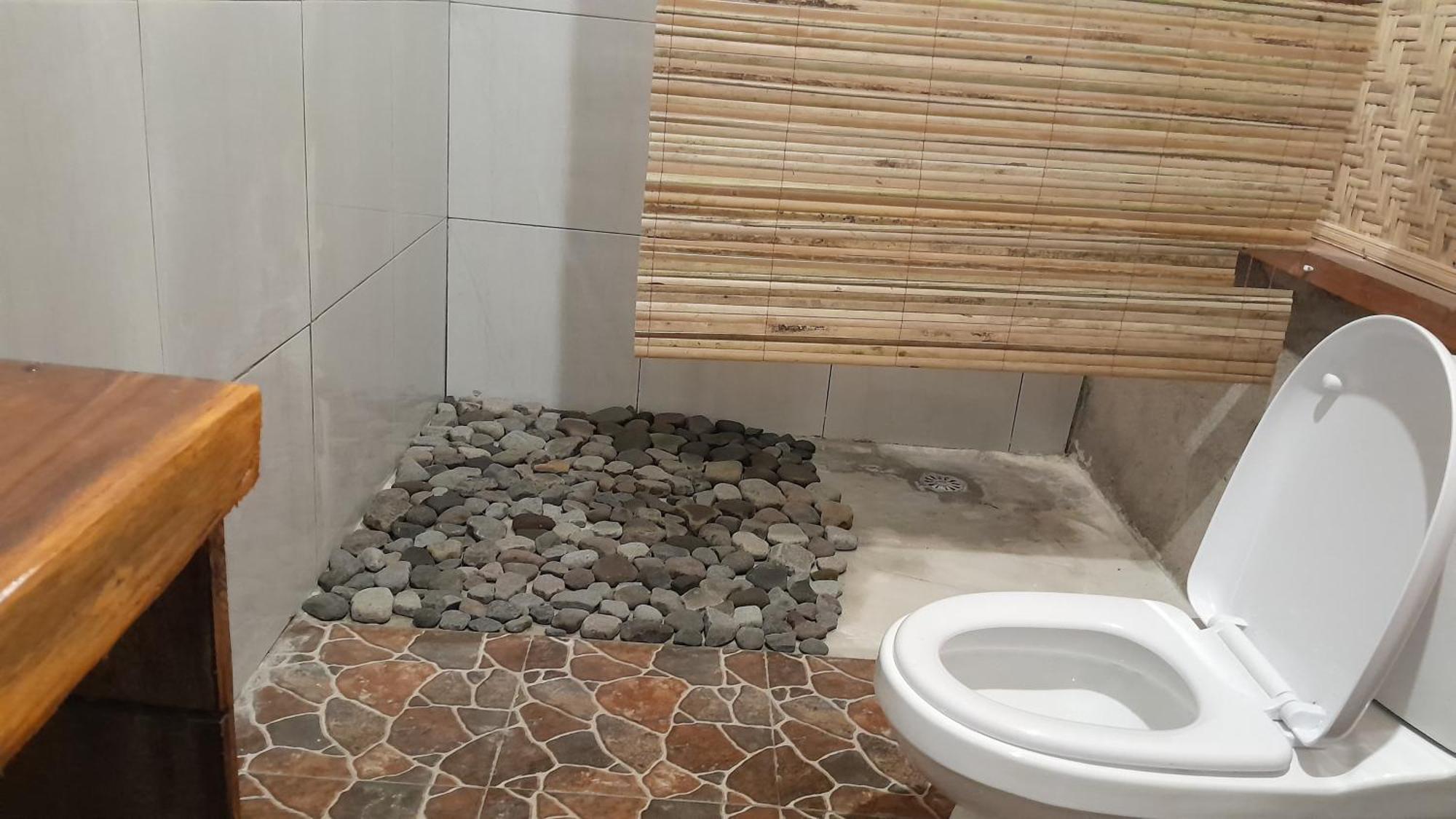 Bayan Exotic Homestay Senaru Ngoại thất bức ảnh